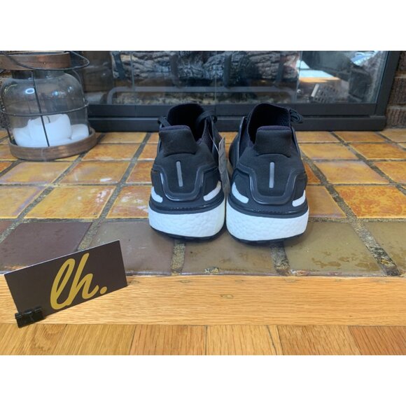 Mens 7 Adidas Ultraboost 20 “Black White” Athletic Running Shoes FY3457 - Picture 6 of 7